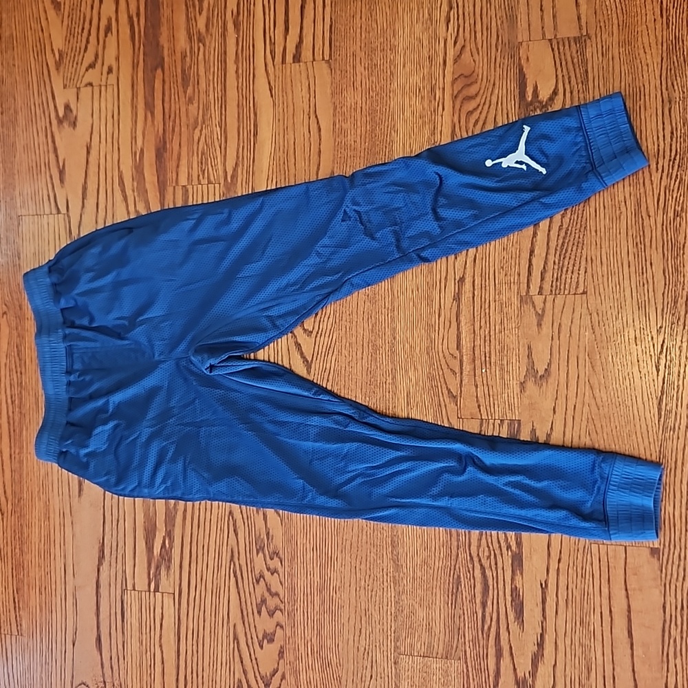 Boys sz L Air Jordan Joggers